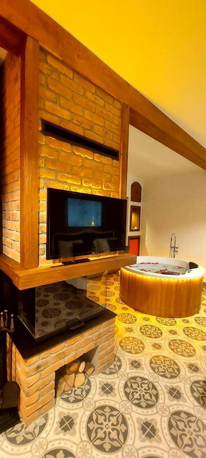 Ida Colors Hotel Altınoluk エクステリア 写真